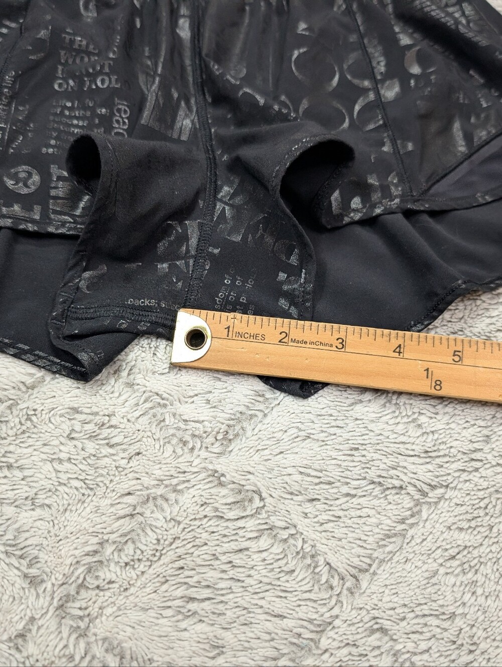 Lululemon Shorts Womens 6 Black Hotty Hot Low Rise 20YR Manifesto Foil Graphic - Picture 5 of 8